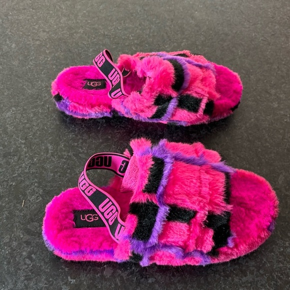 LADIES UGG FAUX FUR SANDALS - Picture 2 of 6